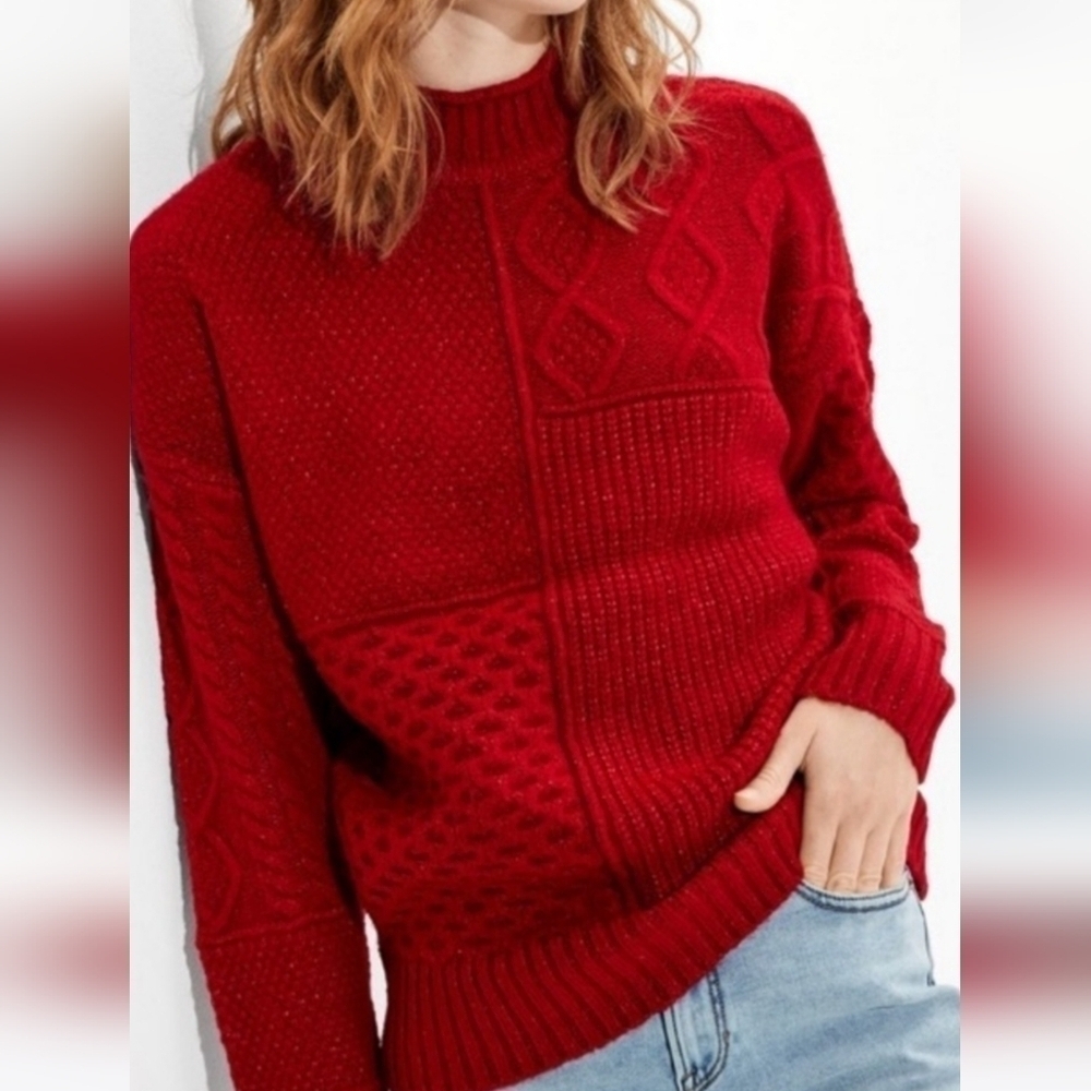 American Eagle mixed stitch holiday red sweater Size Small